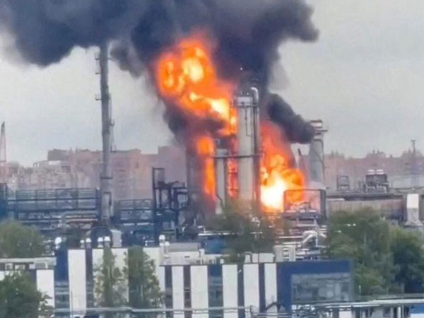 Russia, one of the world's biggest oil exporters, moves to import fuel as drone strikes squeeze supply