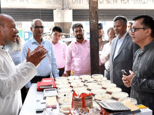 Commerce minister: Rice market stable, stocks sufficient