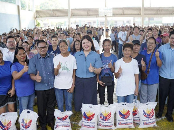 Iloilo City rolls out rice aid for vulnerable households