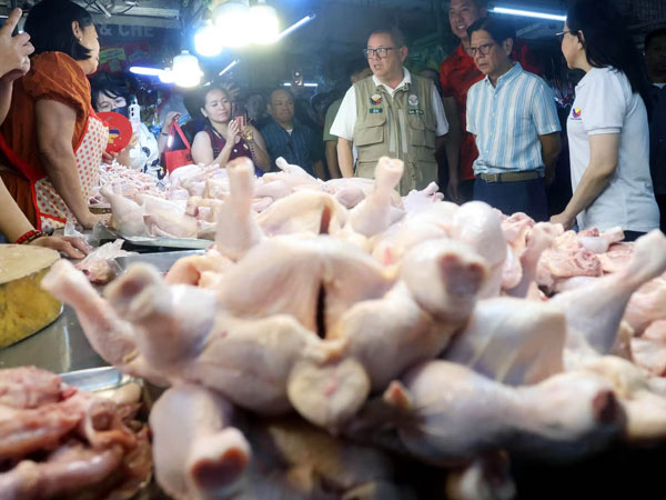 Prices normal ‘for now,’ no need to hoard, says President