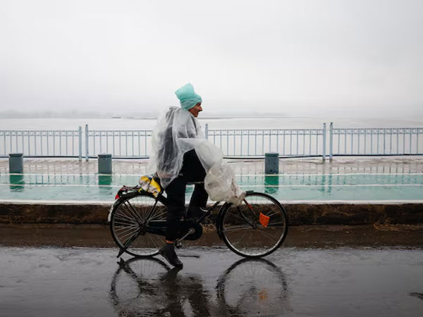 India makes contingency plans as weak monsoon threatens some farm areas