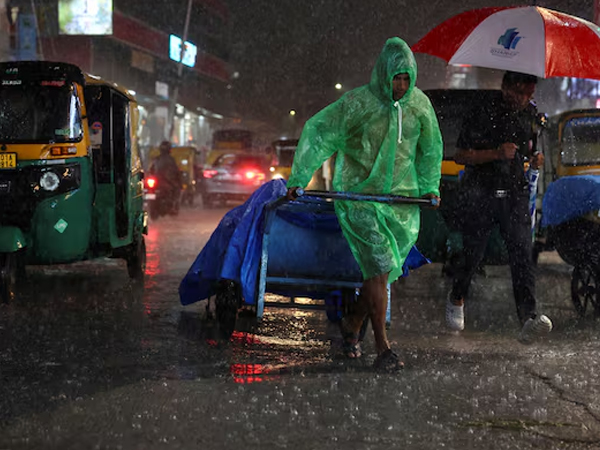 India monsoon slows; below-average rain seen over next two weeks