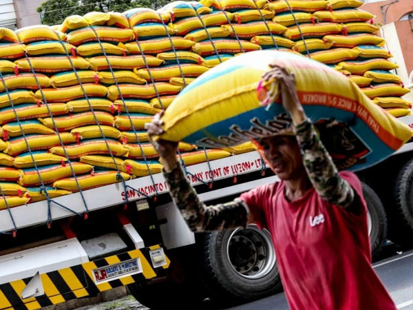Pakistan questions legality of Philippine rice import curbs