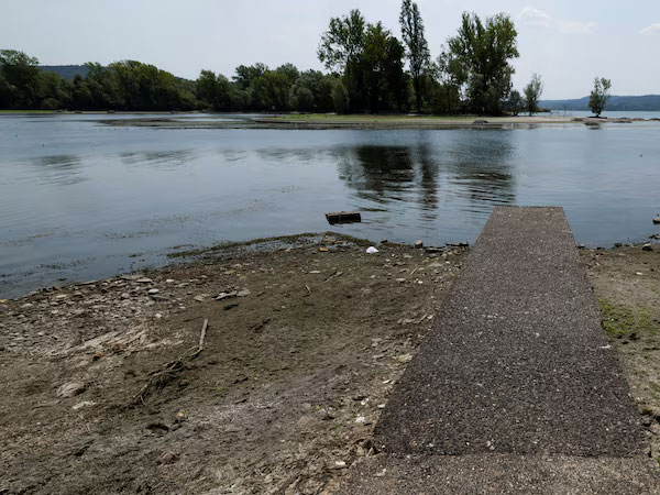 Drought scorches Italy's rice belt as water supplies hit record lows